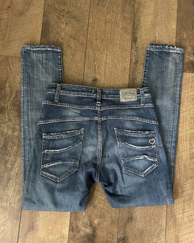 Please jeans size small - jeans,